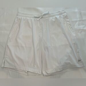 Professional Athlete Alo Men’s White Performance Training Shorts White- Mens XL